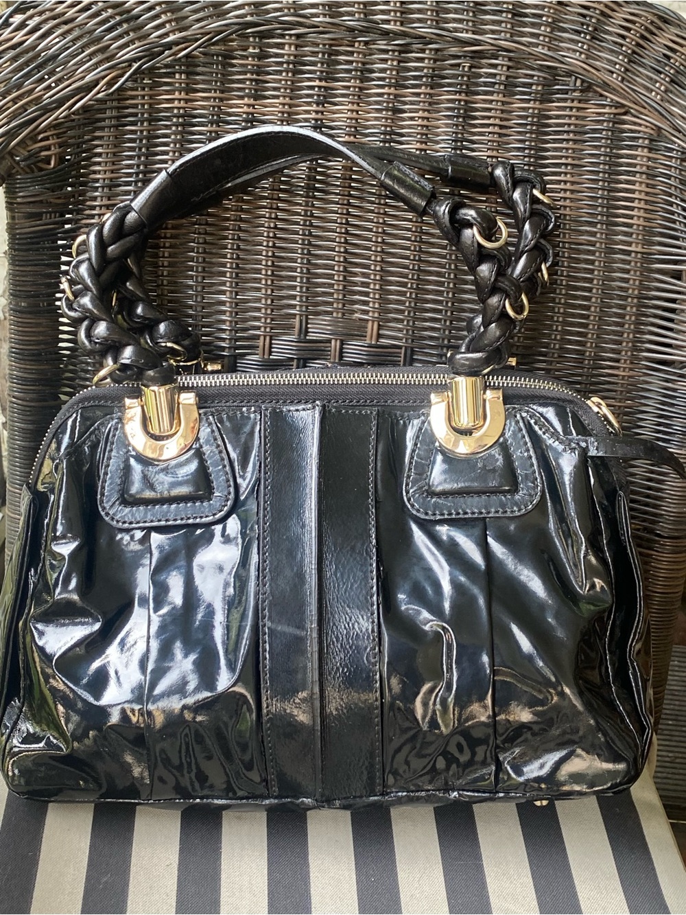 🖤LUXURIOUS SATCHEL 🖤 - Picture 2 of 16